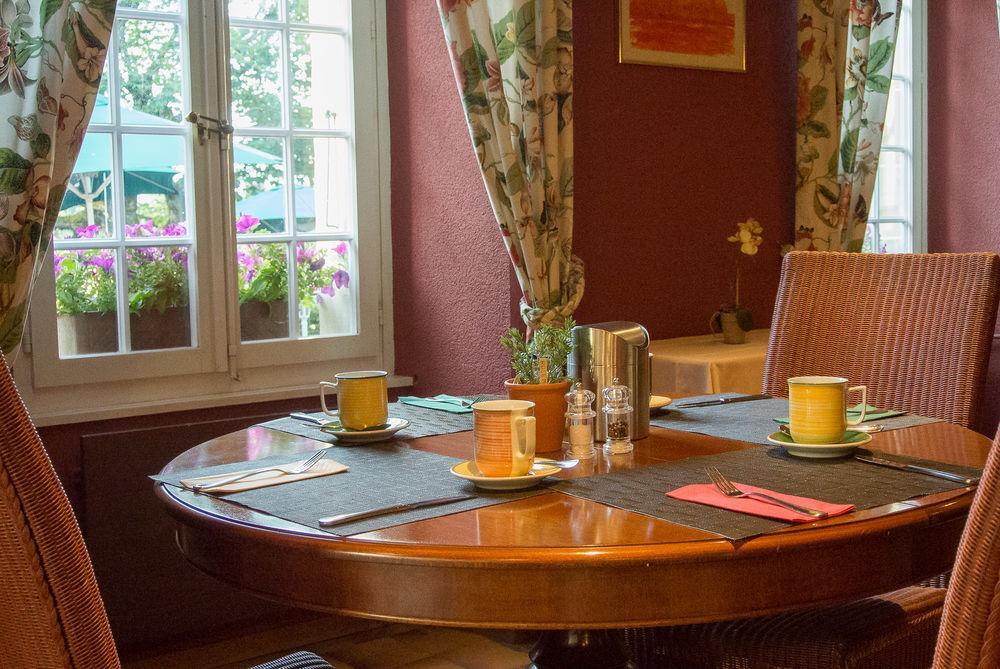 Hostellerie Les Chevreuils Lausanne Luaran gambar
