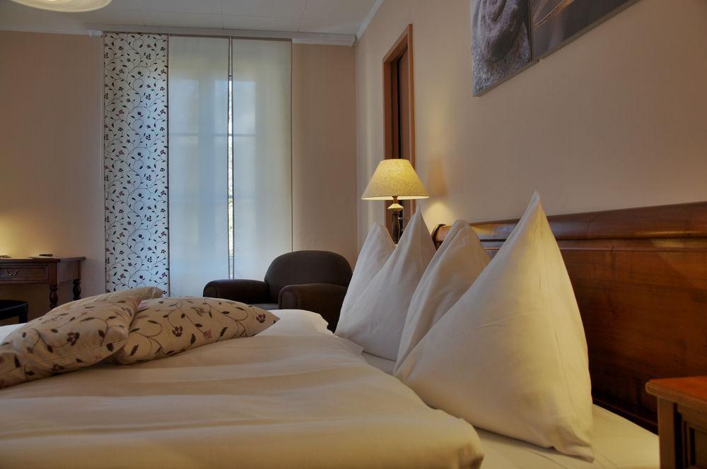Hostellerie Les Chevreuils Lausanne Luaran gambar