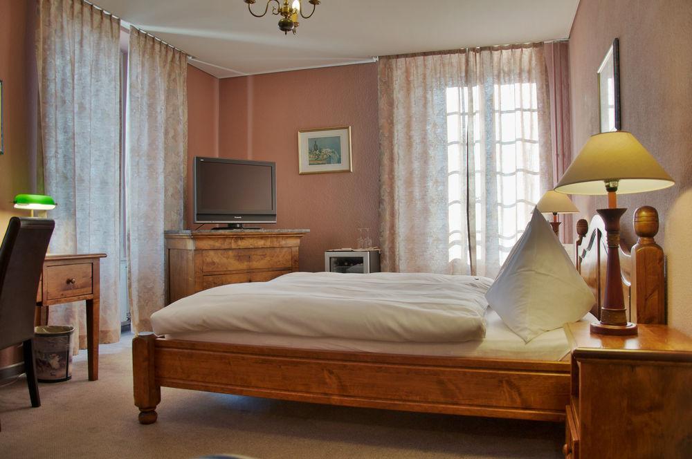 Hostellerie Les Chevreuils Lausanne Luaran gambar
