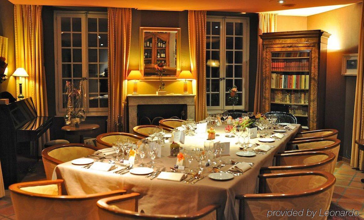 Hostellerie Les Chevreuils Lausanne Restoran gambar